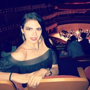 Meet your Posher, Saski